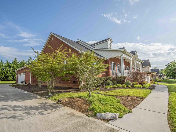 2nd image of 4505 Meadow Glade Ln