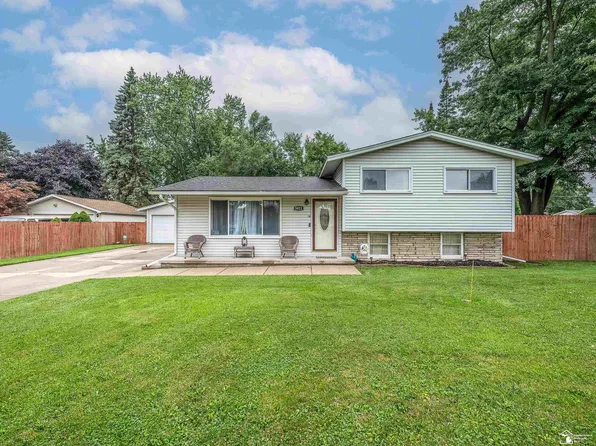 5021 Northfield Dr, Monroe, MI 48161