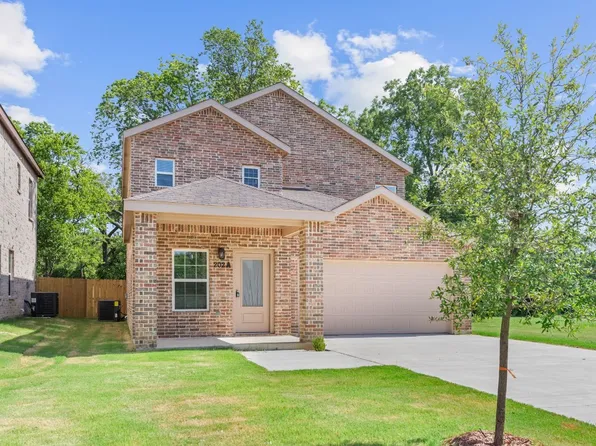 202 W End St #A, Terrell, TX 75160