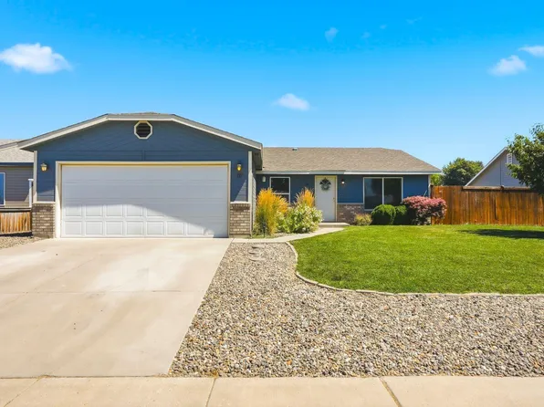 127 Northstone Pkwy, Zillah, WA 98953
