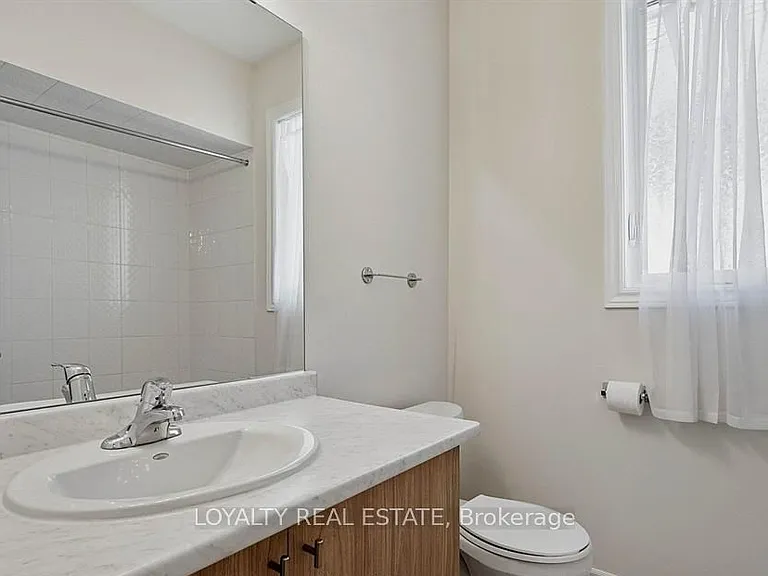 17 Cornelius Ln — Photo 13