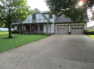 1028 Windsor Rd, Chanute, KS 66720