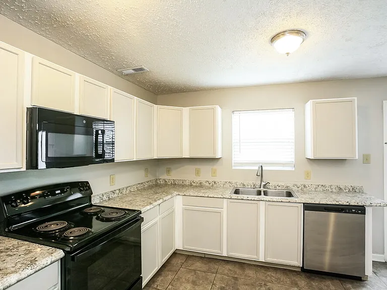 14427 Cuppola Dr — Photo 7