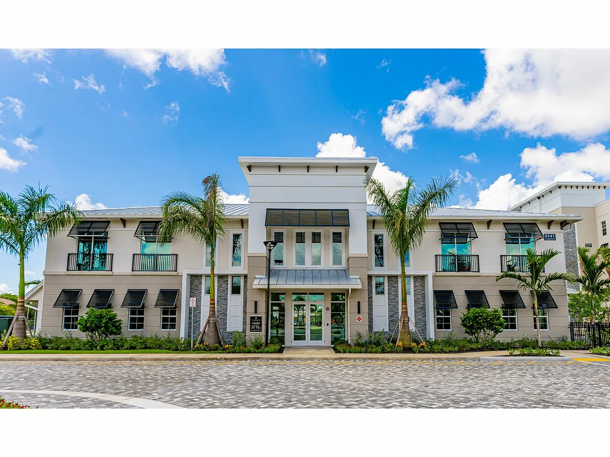 Building Photo - Tamarac Village