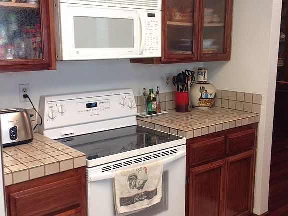 5th image of 333 Branham Ln E
