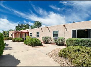 1521 33rd Cir SE, Rio Rancho, NM 87124