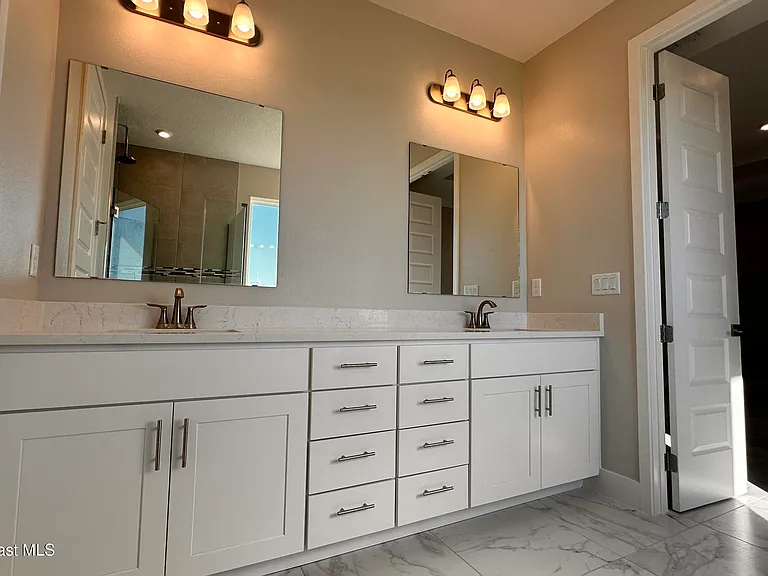607 Clearwater Ave — Photo 16