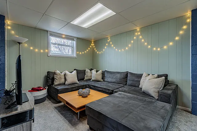 2513 Arden Dr — Photo 15