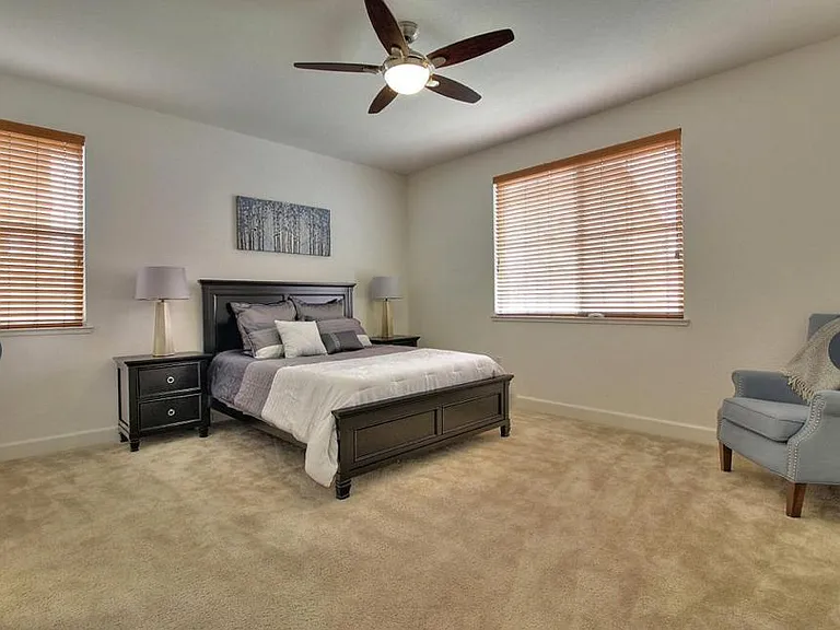 Garlic Ave — Photo 5