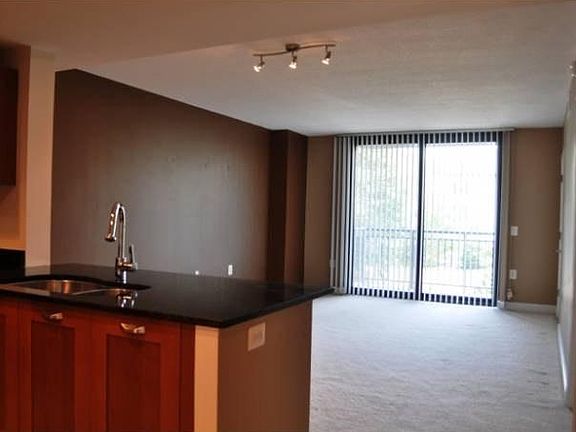 5th image of 2451 Midtown Ave #211