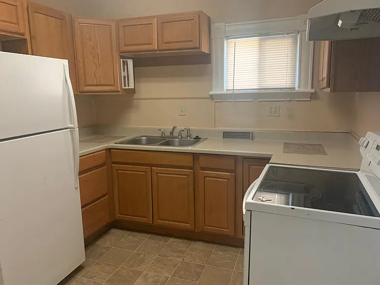 1307 W Colorado Ave #A — Photo 3