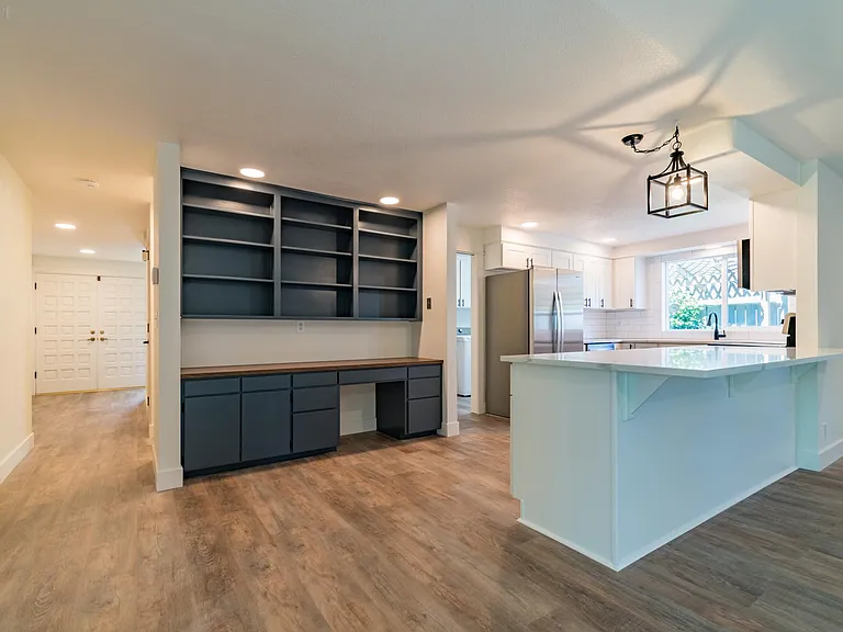 2095 Norwood St — Photo 11