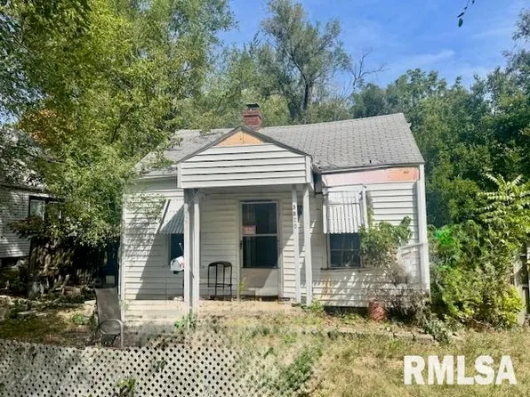 3520 N Finnell Ave, Peoria, IL 61604