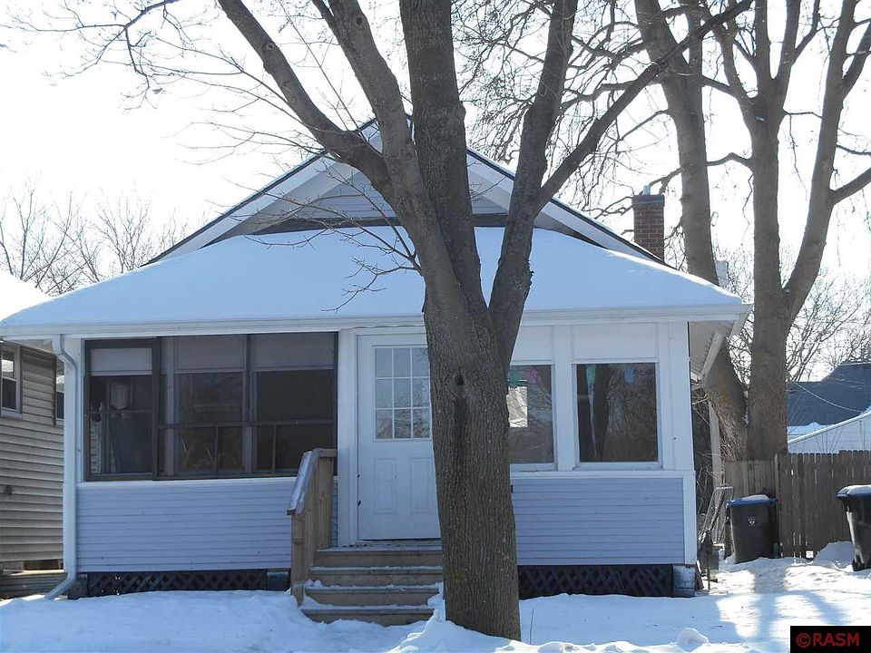 2nd image of 633 Park Ln