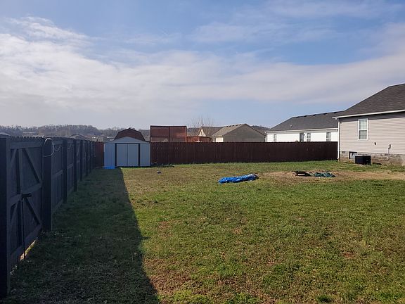 4th image of 1215 Quebec Ct