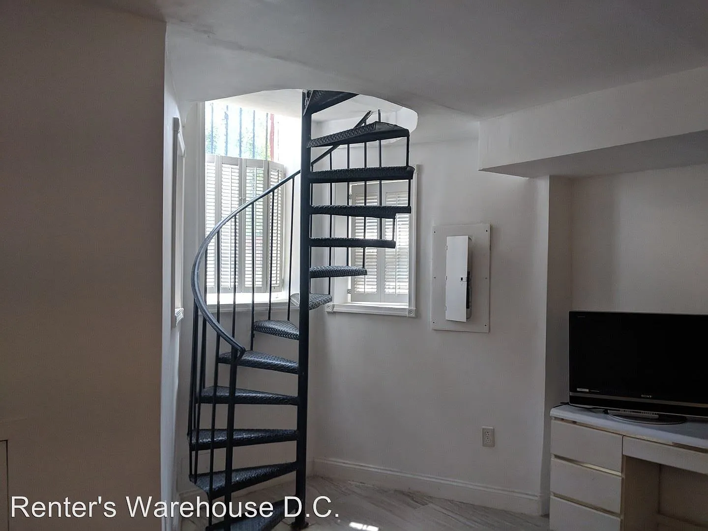 1928 11th St NW photo 1