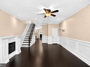 1916 S Front St, Philadelphia, PA 19148