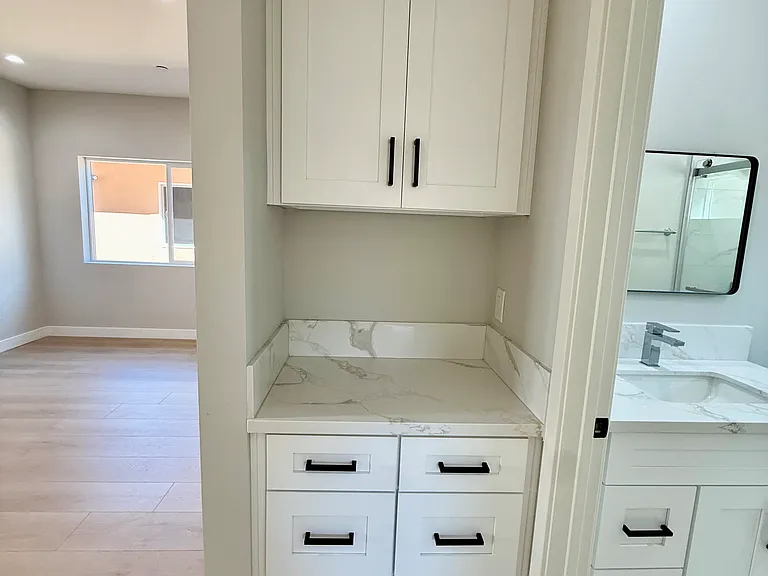 3442 Vineland Ave — Photo 8