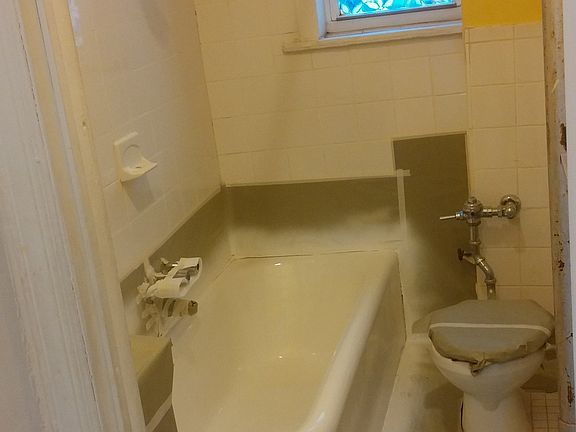 4th image of 625 Ocean Ave APT 4B