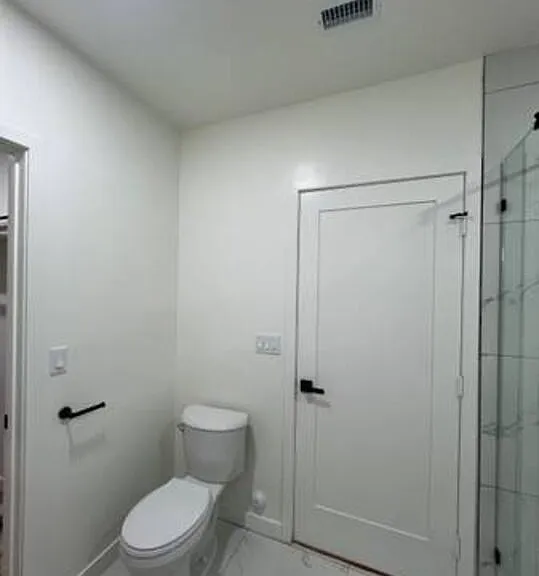 4852 Topanga Canyon Blvd — Photo 13