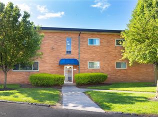 1742 Wagar Rd APT 204, Rocky River, OH 44116