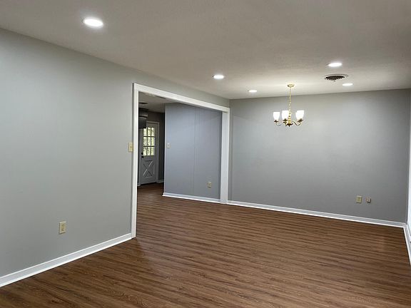 Living Room/ Dining Room