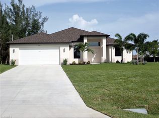 302 SW 20th St, Cape Coral, FL 33991