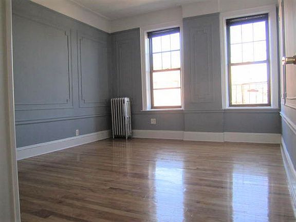 5th image of 550 E 2nd St #Dd4