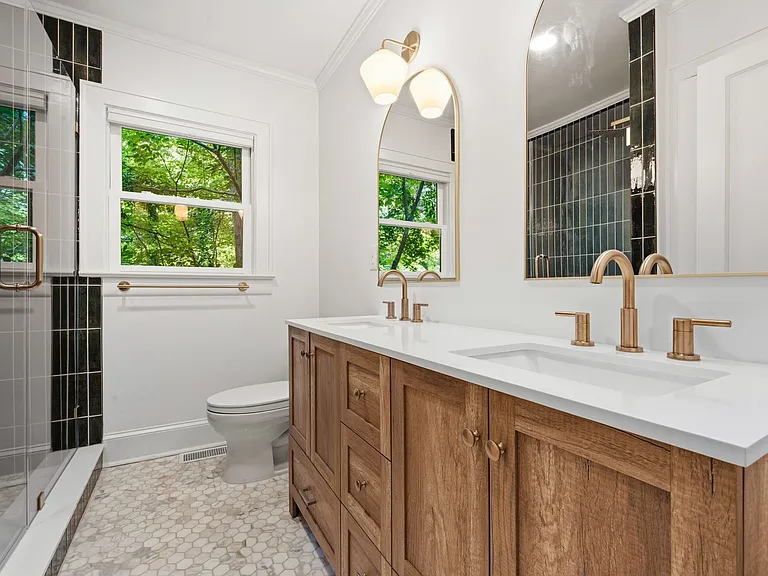126 Weaver Rd — Photo 12