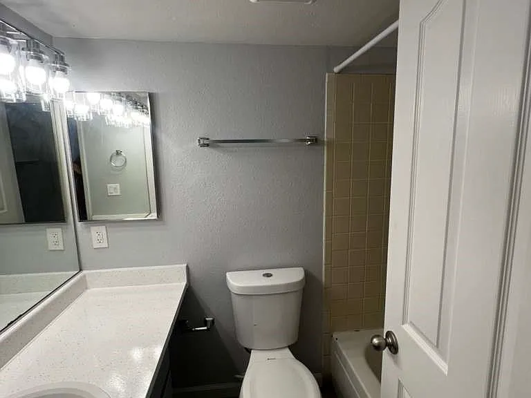 5662 E Lake Mead Blvd #A — Photo 19
