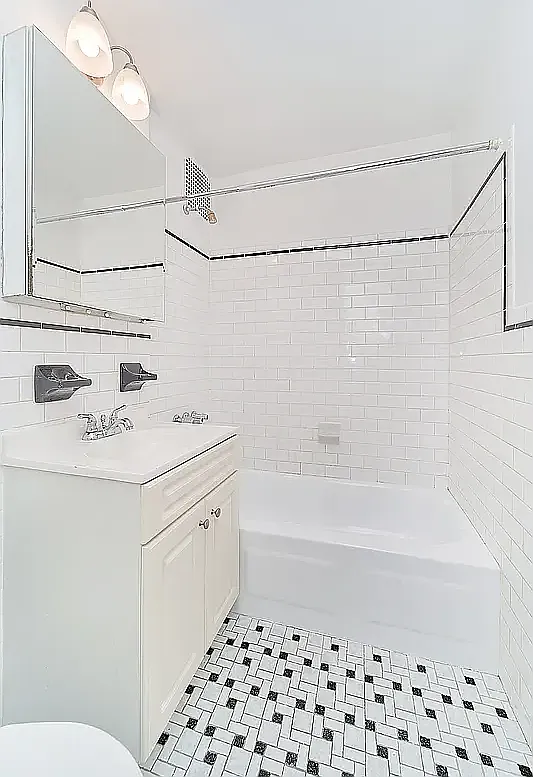 854 Amsterdam Avenue — Photo 3