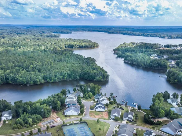 10153 Lakeshore Dr #116, Lancaster, SC 29720