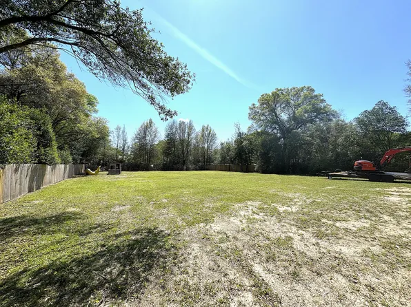 2932 McCarty Ave, Crestview, FL 32539