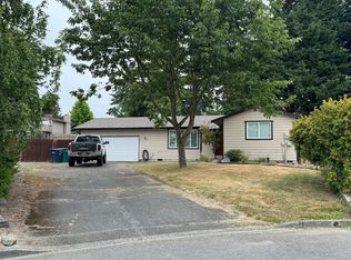 2107 Pacific Pl, Mount Vernon, WA 98273