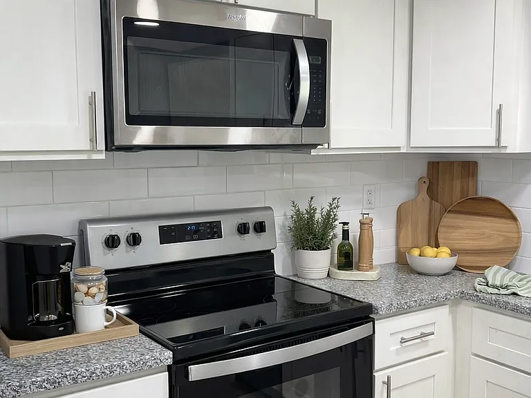 Ridge Crest Dr — Photo 1