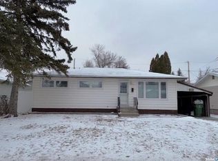 1013 Grayson Cres, Moose Jaw, SK S6H3E9