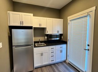 3320 Crawford St SE #100, Salem, OR 97302