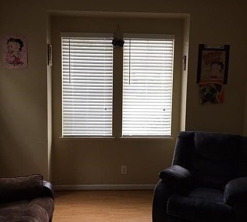 4th image of 2610 Country Manor Dr