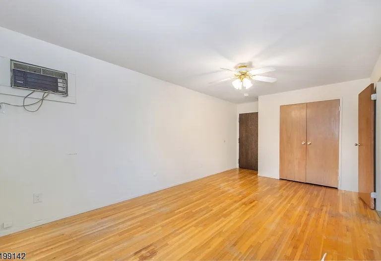 685 Van Houten Ave #3 — Photo 10