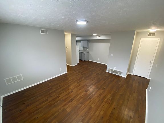 3rd image of 3839 Center St #23