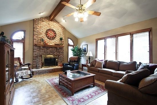 4th image of 11842 Brookshire Dr