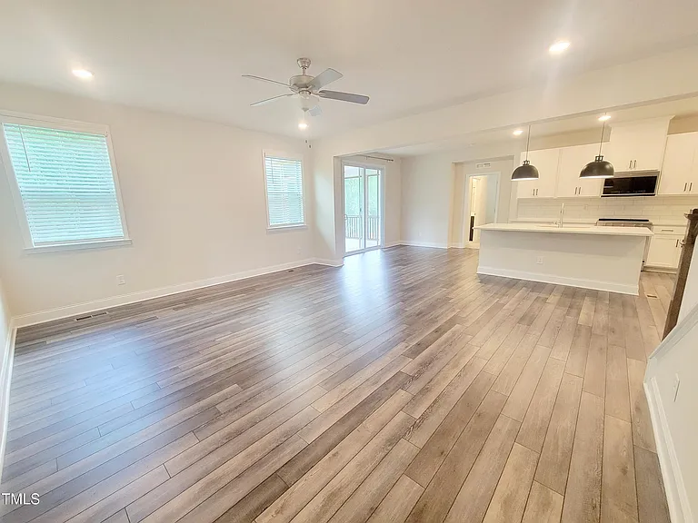 121 Scoville Rd — Photo 27