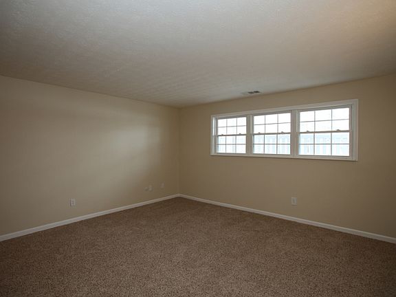 Spacious Living/Family Room