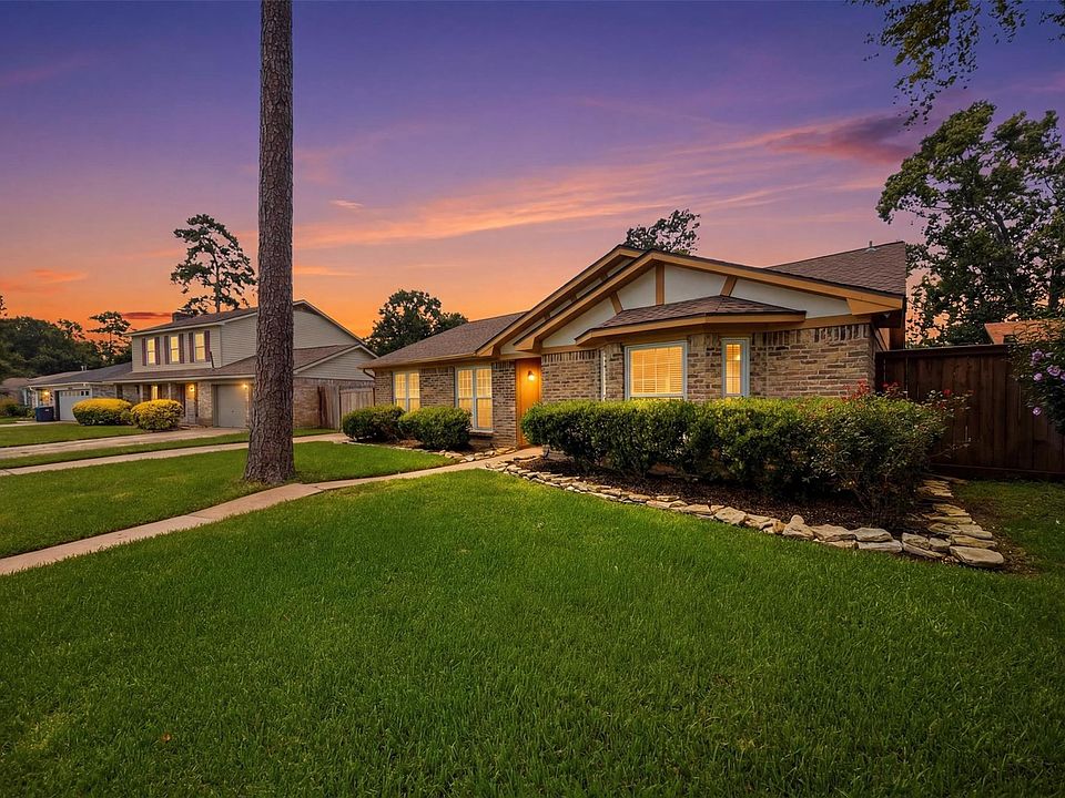 1st image of 24015 Spring Mill Ln