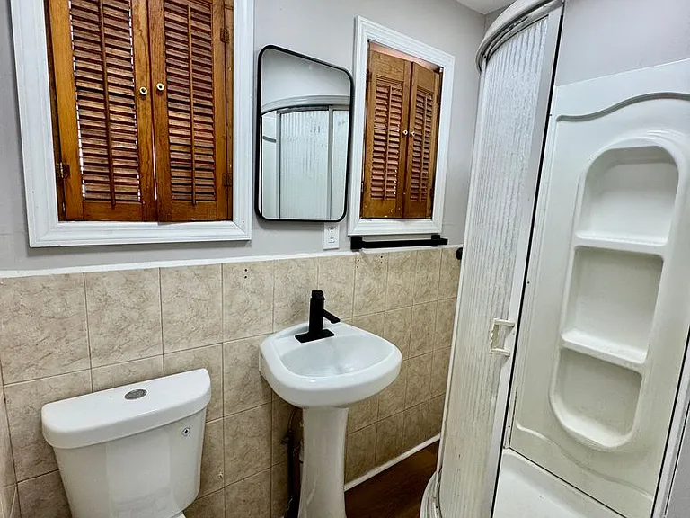 117 Browning Ave — Photo 11