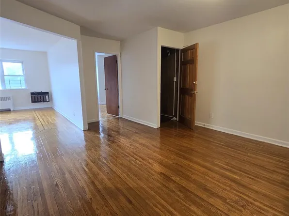 3128 Mickle Ave, Bronx, NY 10469