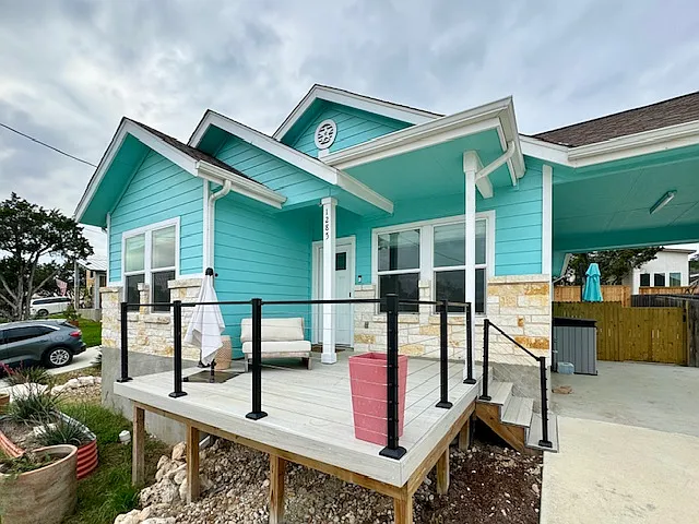 Building Photo - 1285 Live Oak Dr