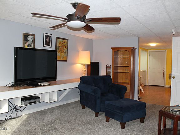 5th image of 3 1st Avenue