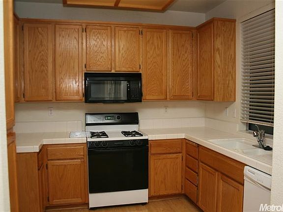4th image of 2909 Babson Dr