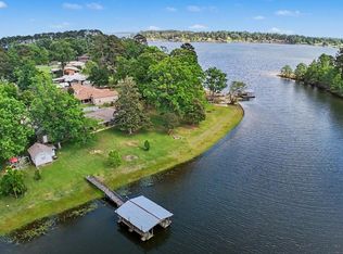 212 Oakleaf Cir, Hemphill, TX 75948